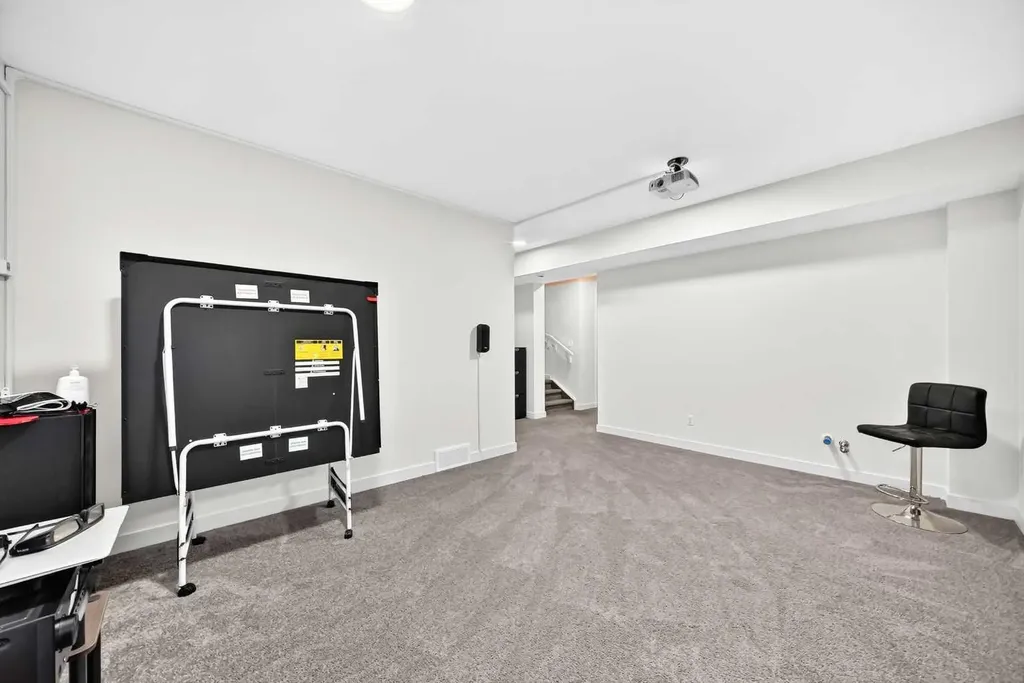 27 Belvedere Point SE Calgary AB T2A 7Y9