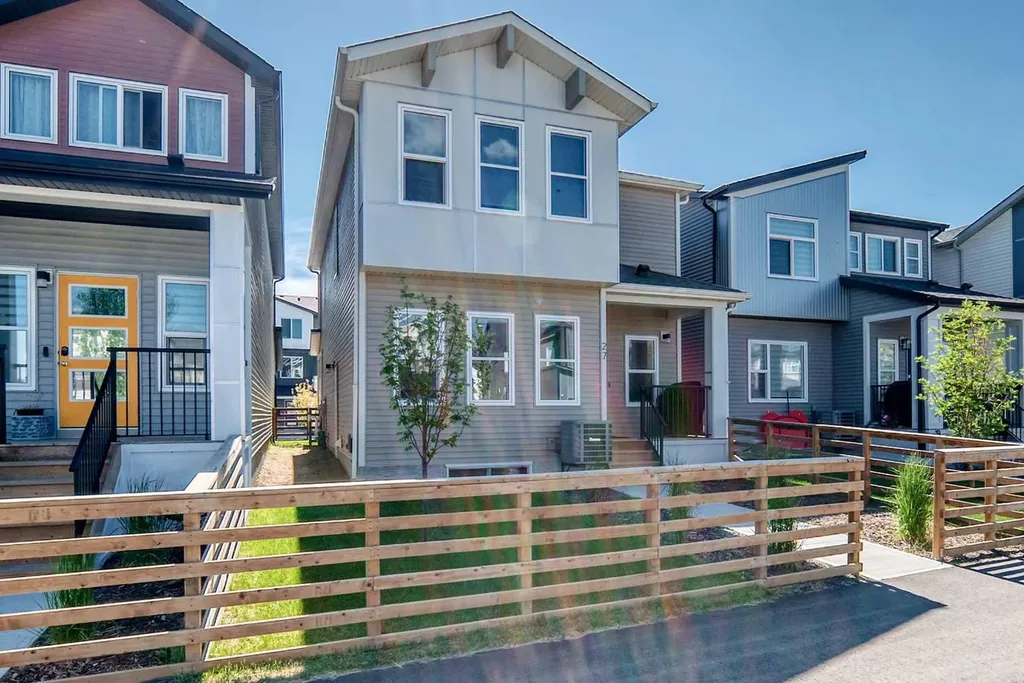 27 Belvedere Point SE Calgary AB T2A 7Y9