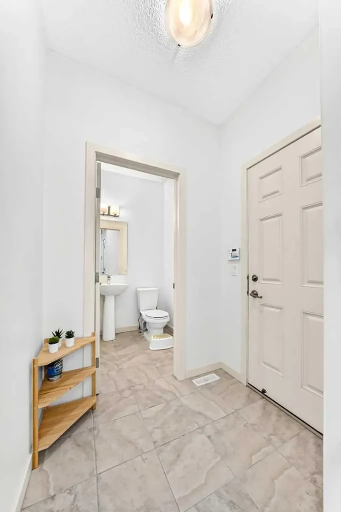 337 Auburn Meadows Boulevard SE Calgary AB T3M 2E5
