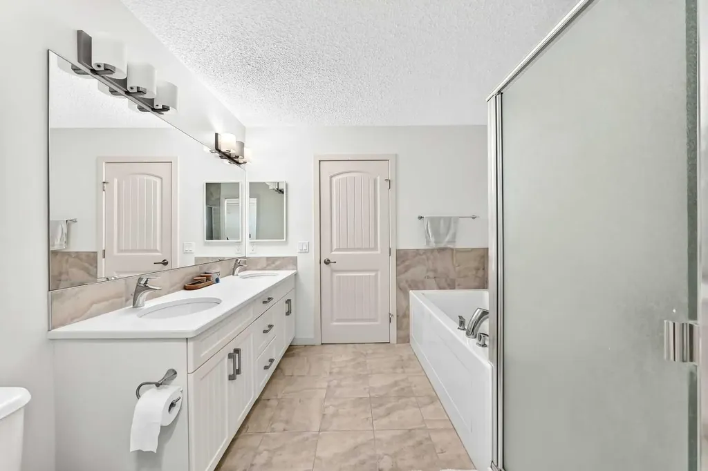 337 Auburn Meadows Boulevard SE Calgary AB T3M 2E5