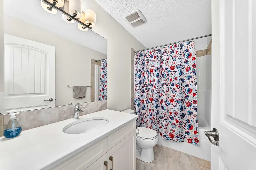 337 Auburn Meadows Boulevard SE Calgary AB T3M 2E5