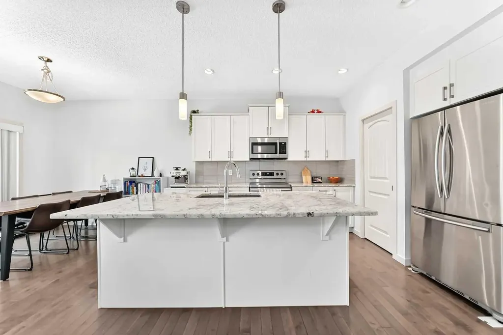 337 Auburn Meadows Boulevard SE Calgary AB T3M 2E5
