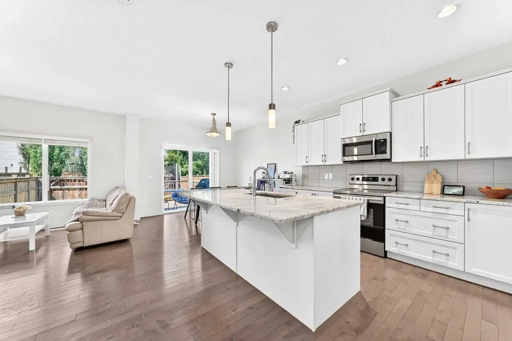 337 Auburn Meadows Boulevard SE Calgary AB T3M 2E5