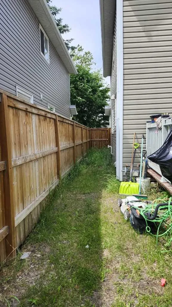47 Martinridge Way NE Calgary AB T3J 3C9