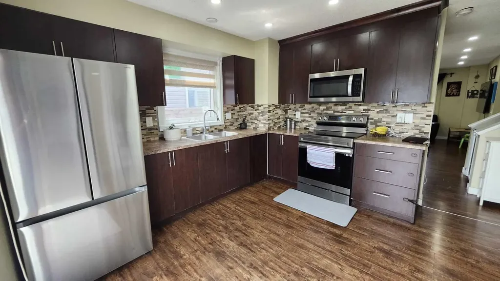 47 Martinridge Way NE Calgary AB T3J 3C9