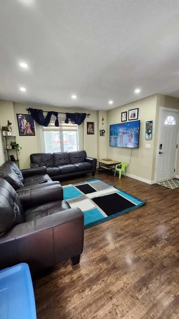 47 Martinridge Way NE Calgary AB T3J 3C9