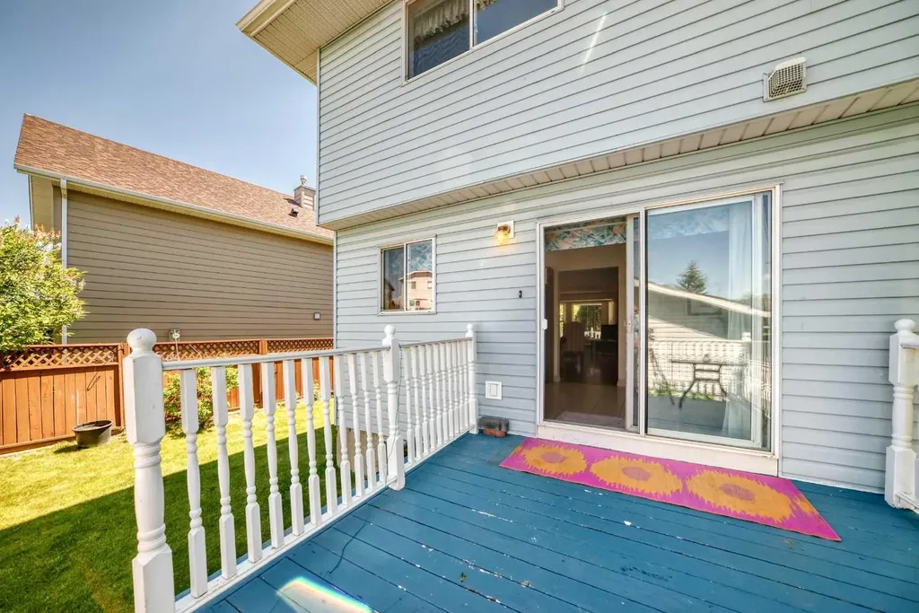 267 Covington Road NE Calgary AB T3K 4G2