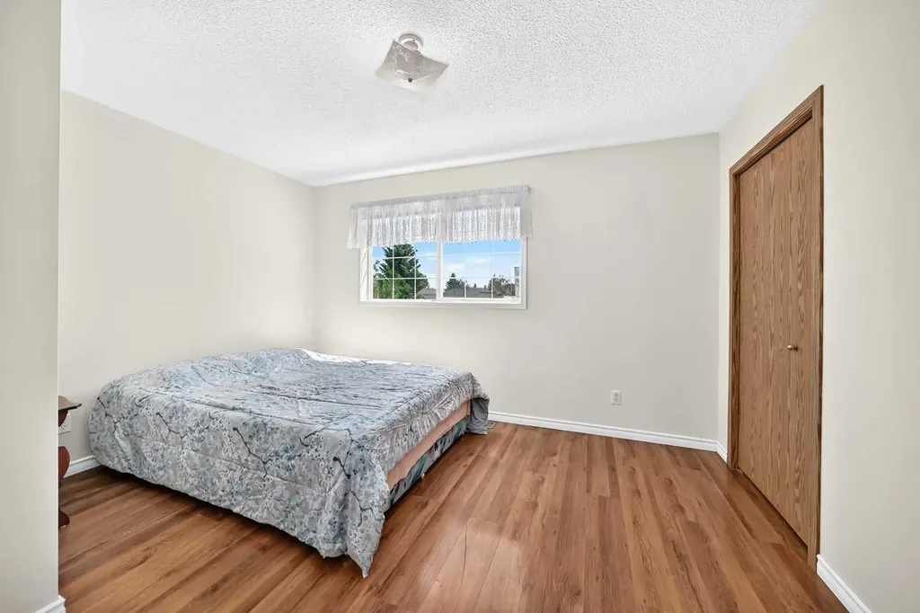 267 Covington Road NE Calgary AB T3K 4G2