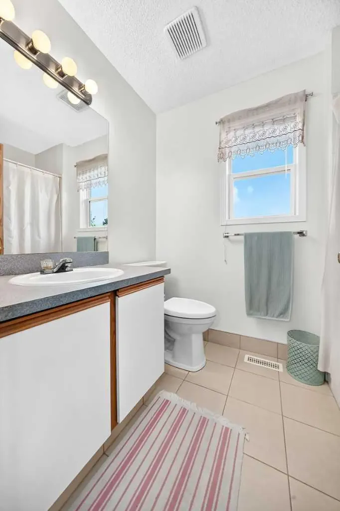 267 Covington Road NE Calgary AB T3K 4G2
