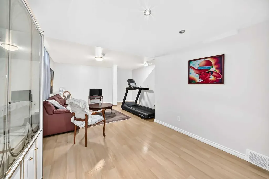 267 Covington Road NE Calgary AB T3K 4G2