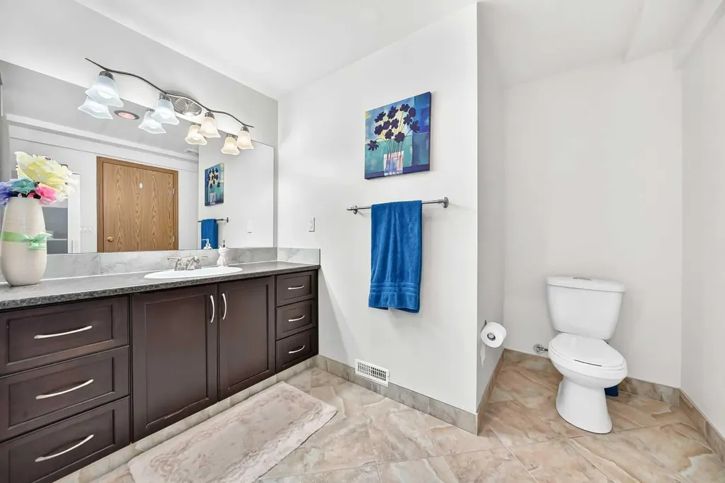 267 Covington Road NE Calgary AB T3K 4G2