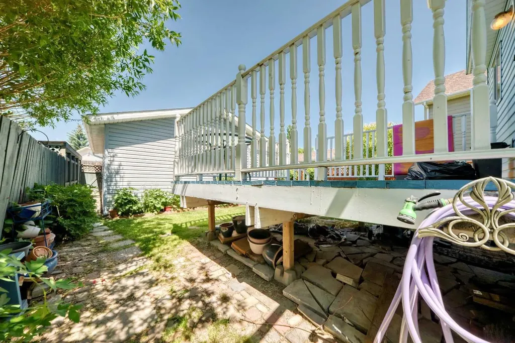 267 Covington Road NE Calgary AB T3K 4G2