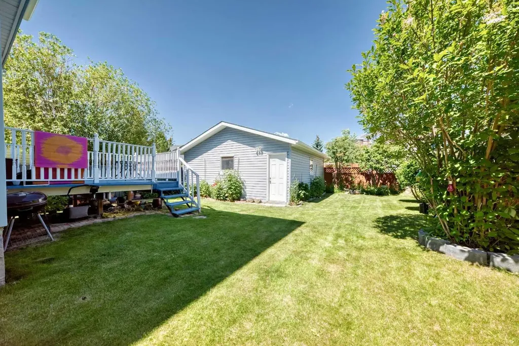 267 Covington Road NE Calgary AB T3K 4G2