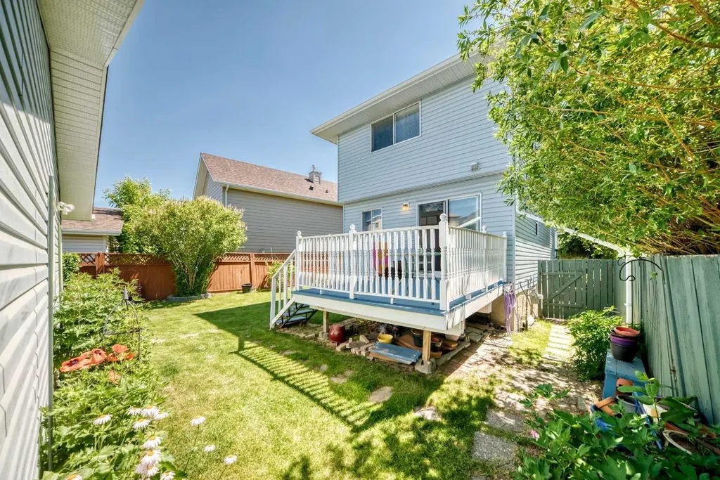 267 Covington Road NE Calgary AB T3K 4G2
