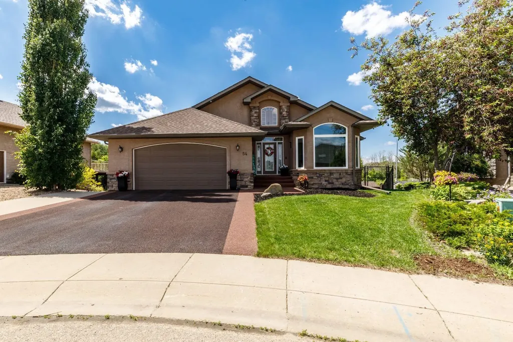 54 Fieldstone Way Sylvan Lake AB T4S 2L3