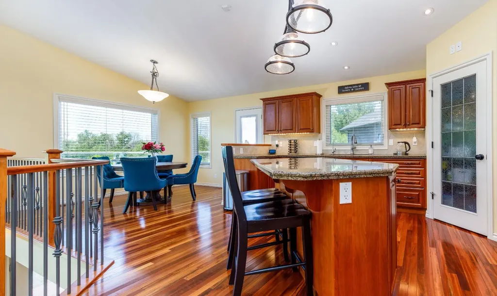 54 Fieldstone Way Sylvan Lake AB T4S 2L3
