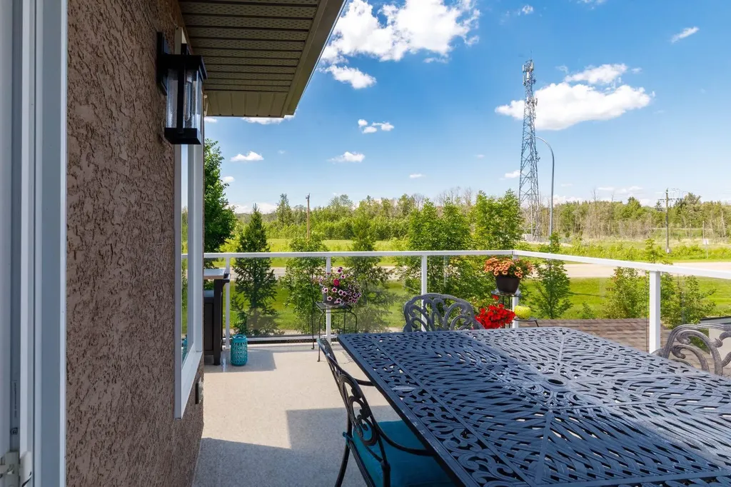 54 Fieldstone Way Sylvan Lake AB T4S 2L3