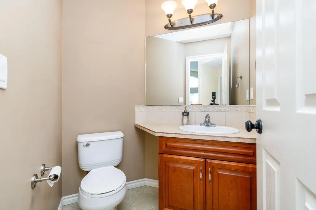 54 Fieldstone Way Sylvan Lake AB T4S 2L3