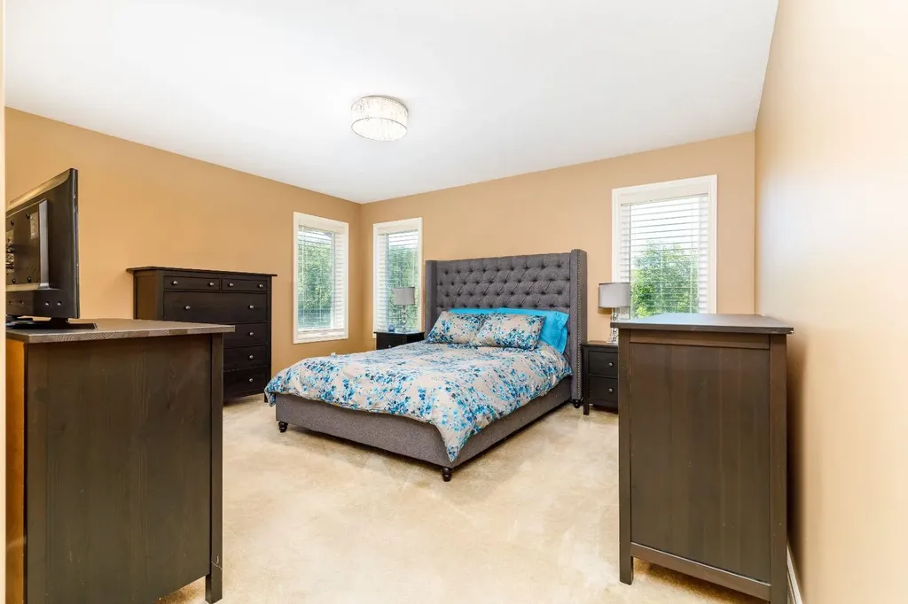 54 Fieldstone Way Sylvan Lake AB T4S 2L3