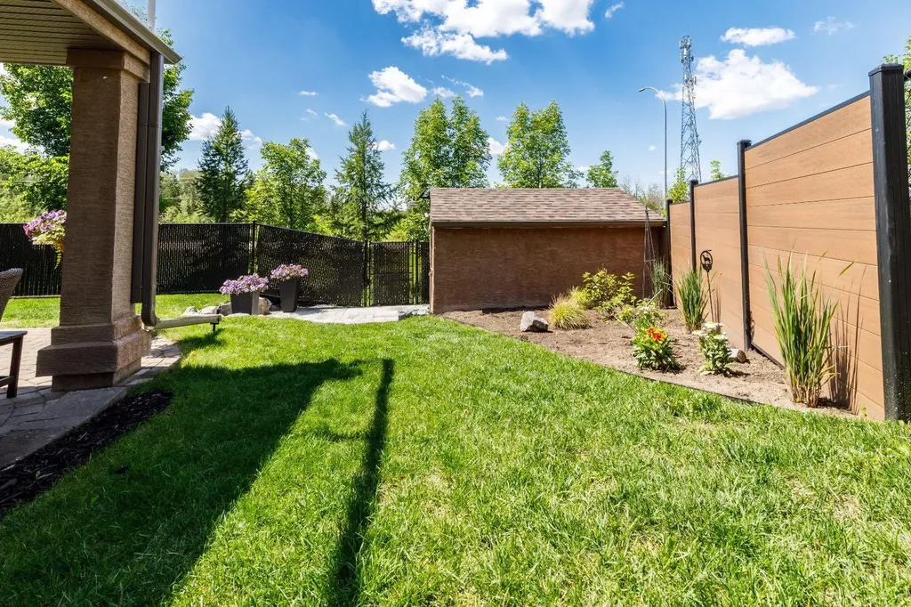 54 Fieldstone Way Sylvan Lake AB T4S 2L3
