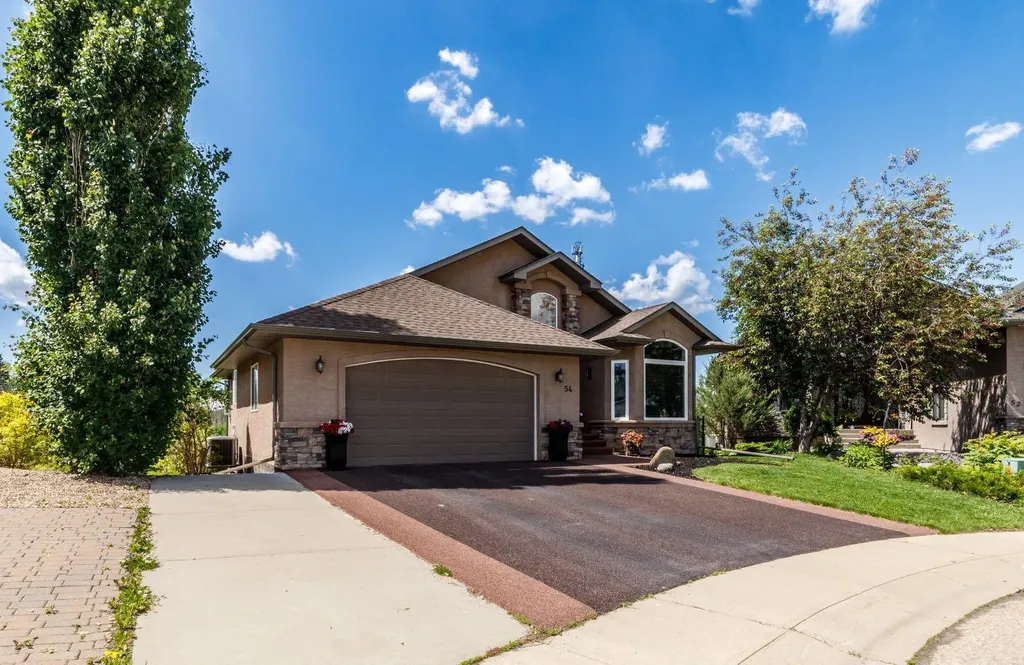 54 Fieldstone Way Sylvan Lake AB T4S 2L3