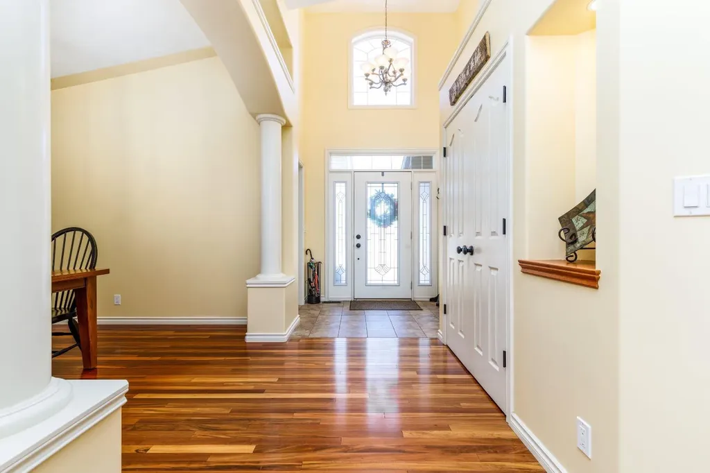 54 Fieldstone Way Sylvan Lake AB T4S 2L3