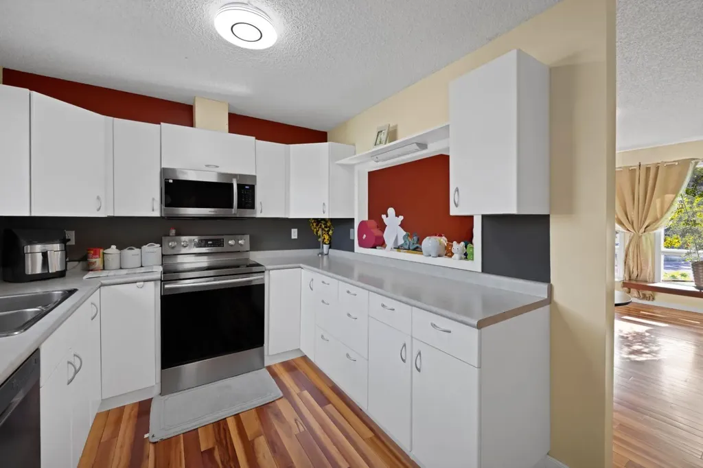20 Falton Way NE Calgary AB T3J1K4