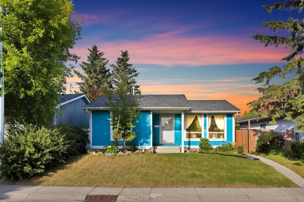 20 Falton Way NE Calgary AB T3J1K4