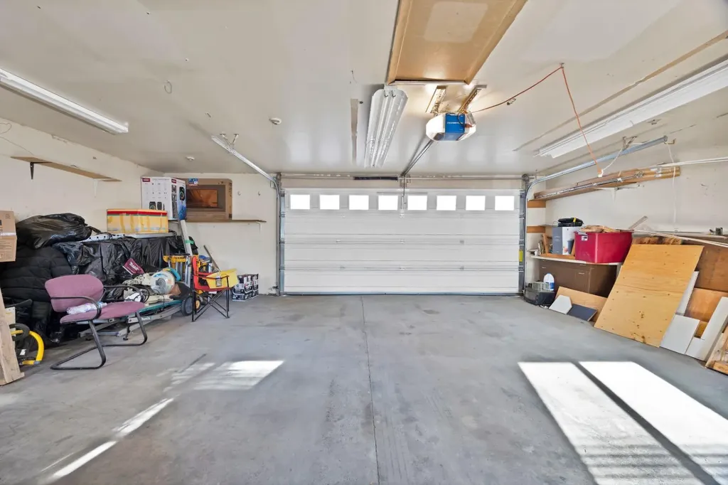 20 Falton Way NE Calgary AB T3J1K4