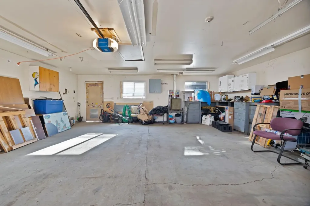 20 Falton Way NE Calgary AB T3J1K4