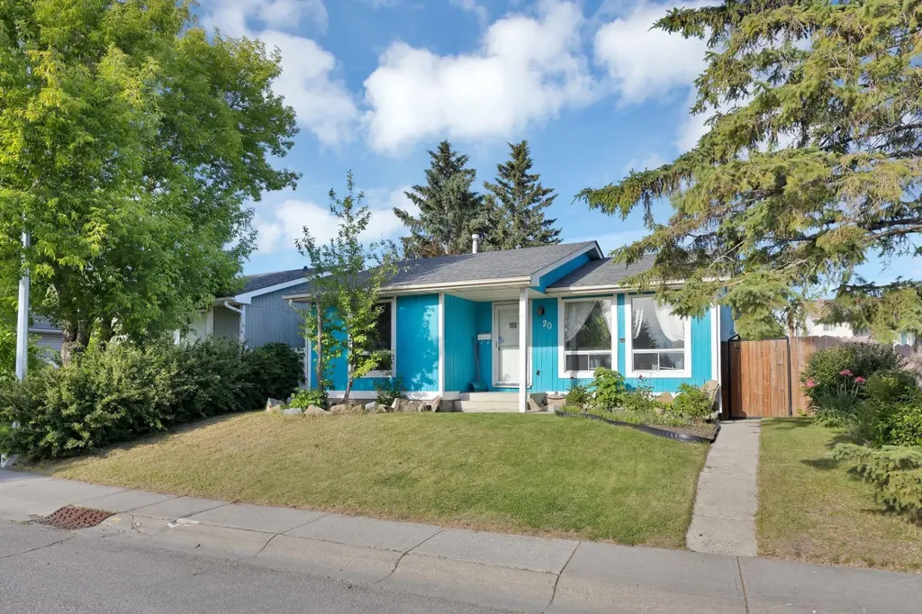 20 Falton Way NE Calgary AB T3J1K4