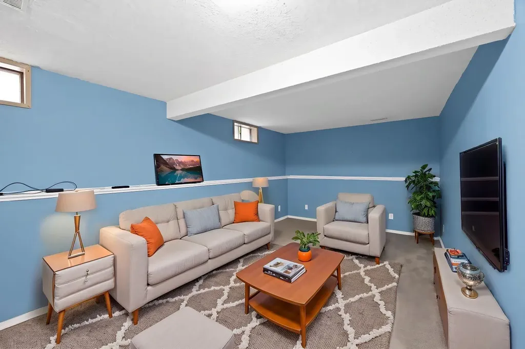 20 Falton Way NE Calgary AB T3J1K4