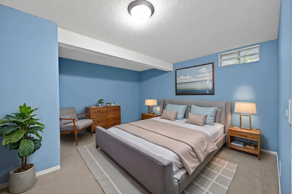 20 Falton Way NE Calgary AB T3J1K4