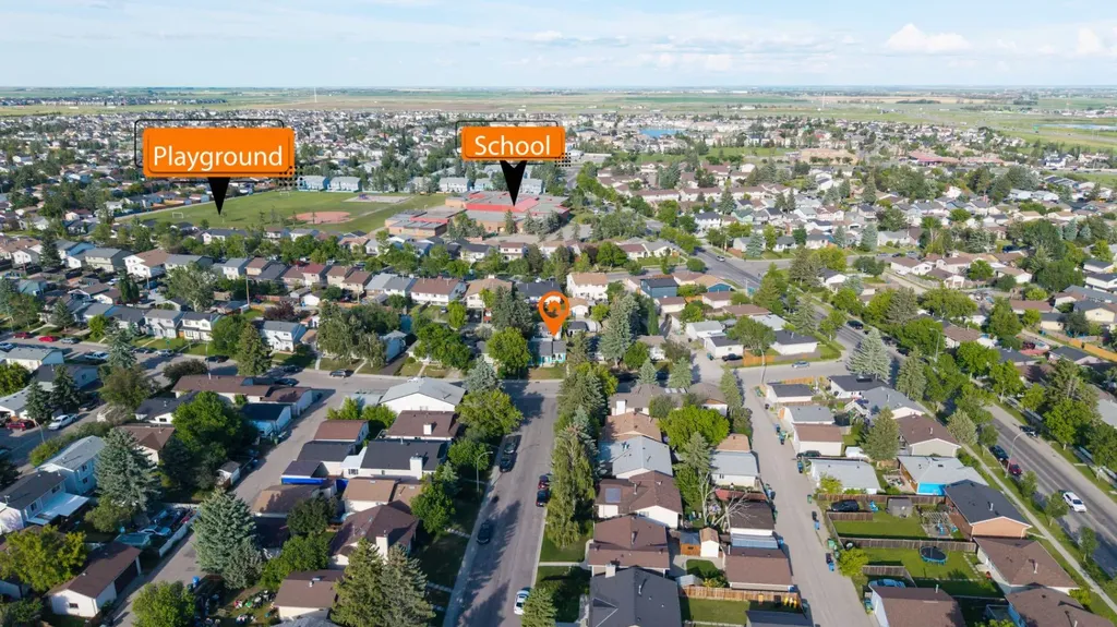 20 Falton Way NE Calgary AB T3J1K4
