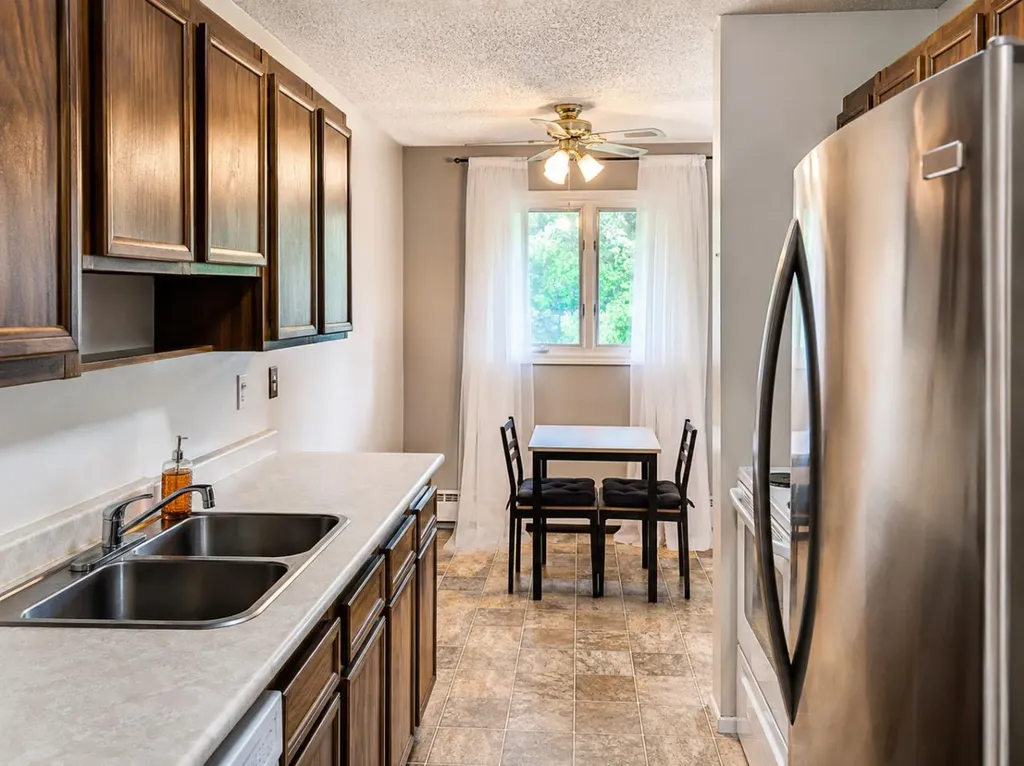 41 Bennett Street Red Deer AB T4R 1V4