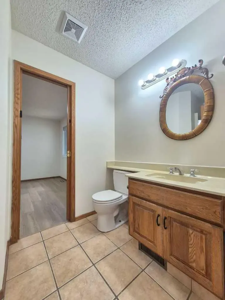 7 Suncastle Crescent SE Calgary AB T2X 2W9