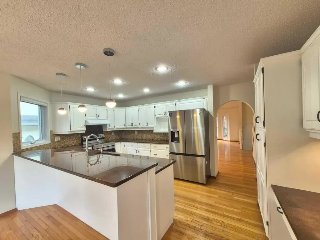 7 Suncastle Crescent SE Calgary AB T2X 2W9