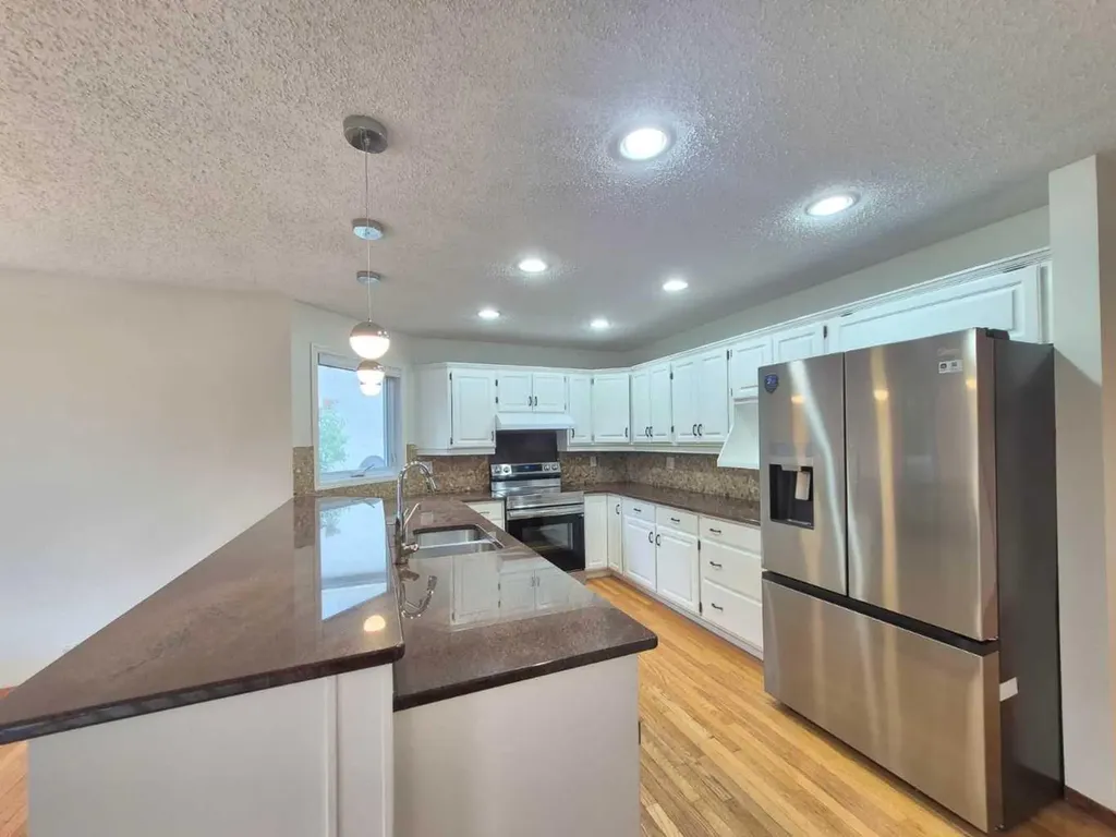 7 Suncastle Crescent SE Calgary AB T2X 2W9