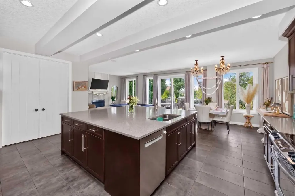 244 Mahogany Bay SE Calgary AB T3M0Y1