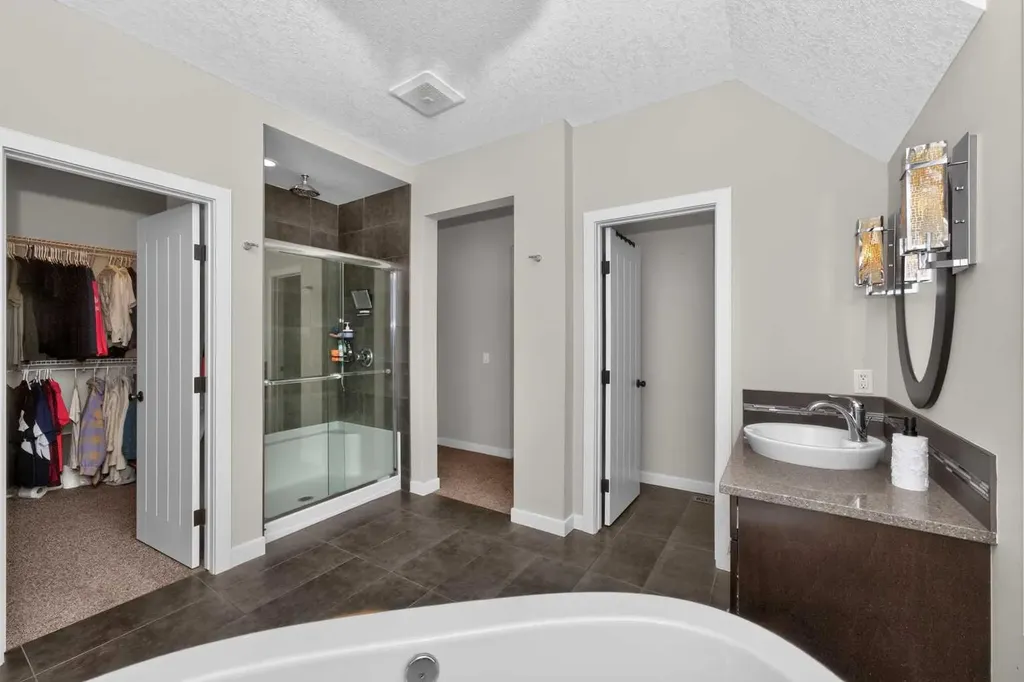 244 Mahogany Bay SE Calgary AB T3M0Y1