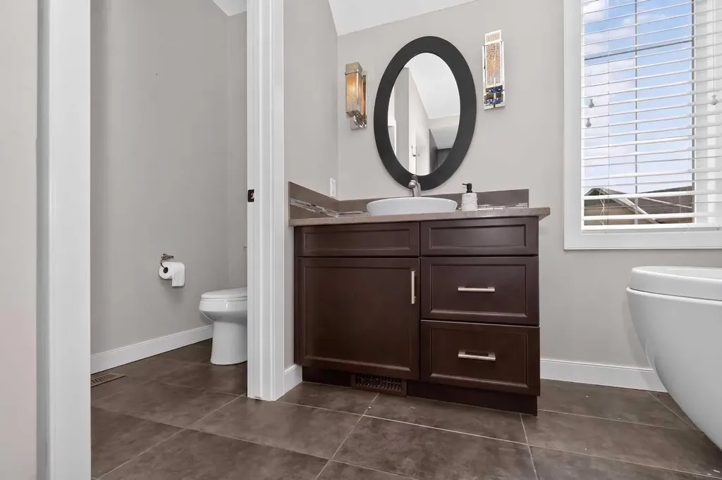 244 Mahogany Bay SE Calgary AB T3M0Y1