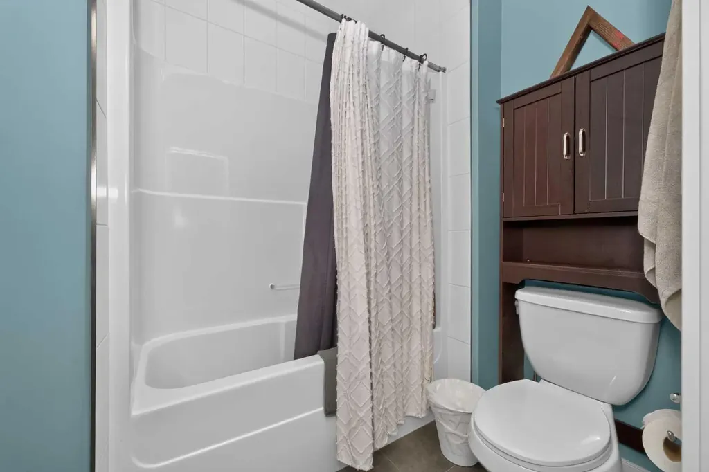 244 Mahogany Bay SE Calgary AB T3M0Y1