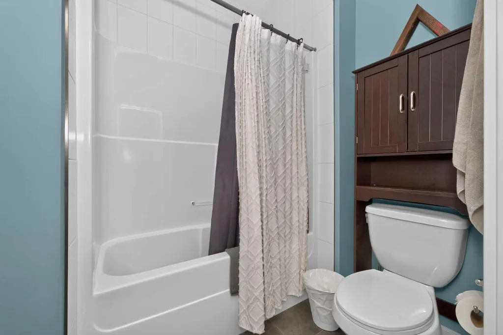 244 Mahogany Bay SE Calgary AB T3M0Y1