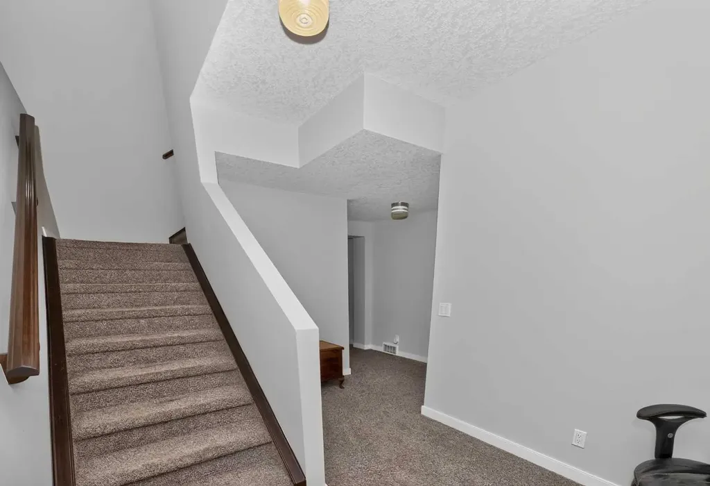 244 Mahogany Bay SE Calgary AB T3M0Y1