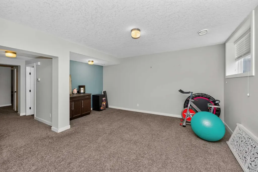 244 Mahogany Bay SE Calgary AB T3M0Y1