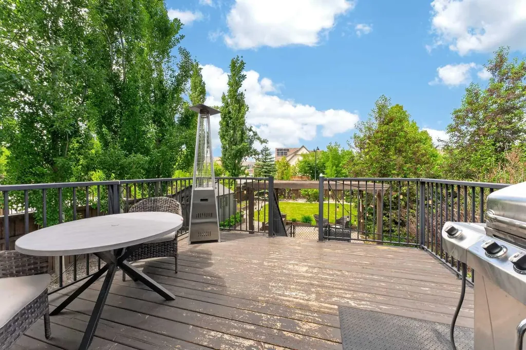 244 Mahogany Bay SE Calgary AB T3M0Y1