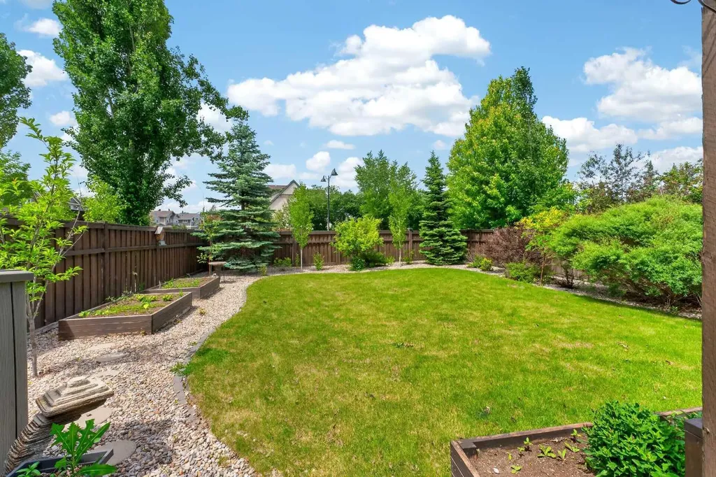 244 Mahogany Bay SE Calgary AB T3M0Y1