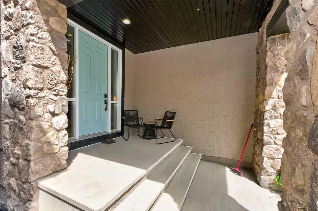244 Mahogany Bay SE Calgary AB T3M0Y1