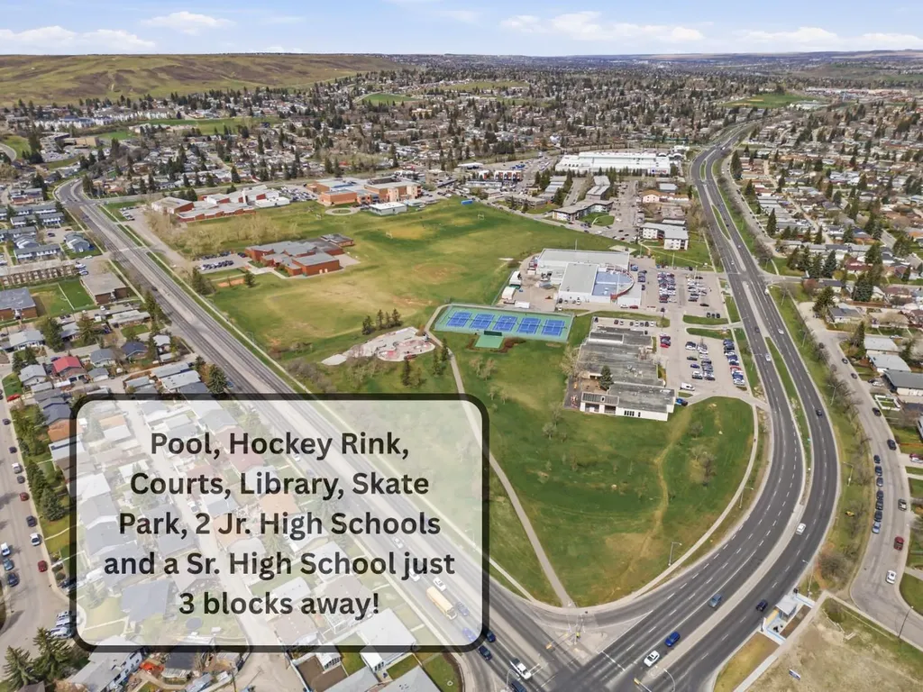 6215 Thorncliffe Drive NW Calgary AB T2K 3A6