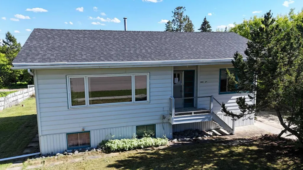 4711 5 Avenue Edson AB T7E 1C6